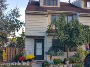 355 Signs Rd #F, Staten Island, NY 10314