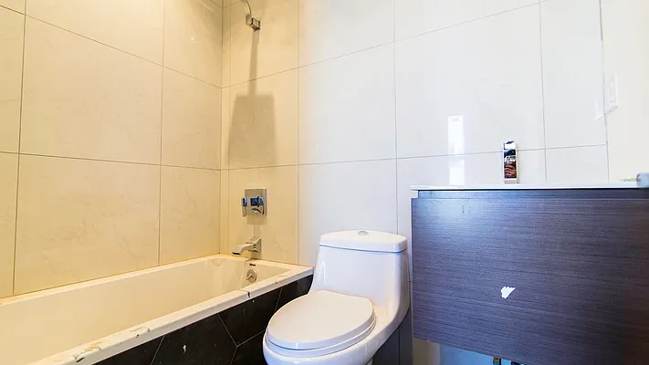 Rented by Nooklyn NYC LLC | media 41