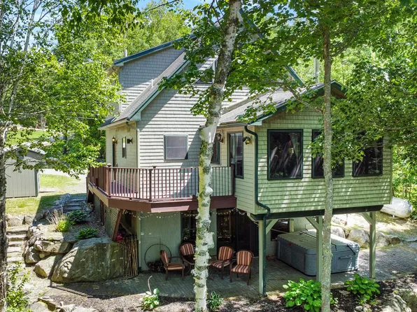 145 Cottage Shore Drive, Holden, ME 04429