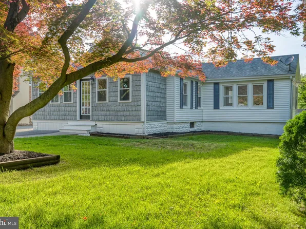 1385 New Holland Pike, Lancaster, PA 17601