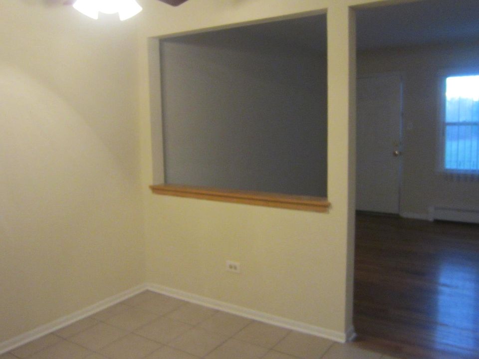 1st image of 36 King Arthur Ct APT 1