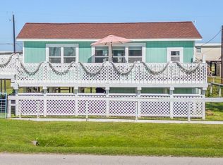 1010 Fort Velasco Dr, Surfside Beach, TX 77541