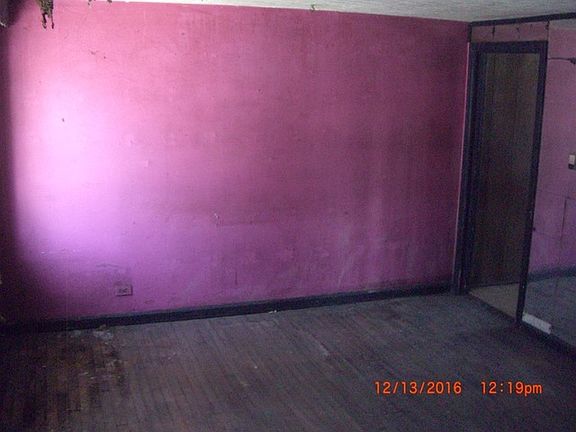 5th image of 9621 S Luella Ave #9621