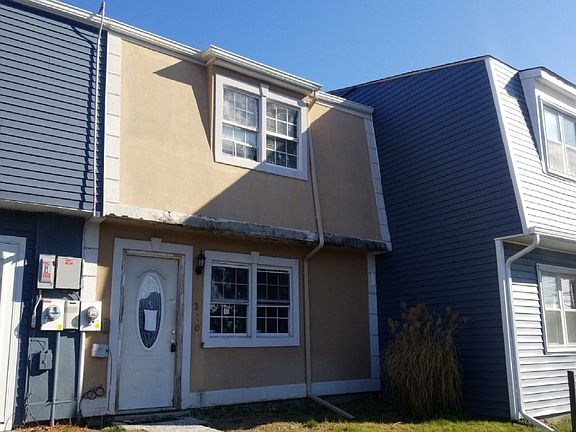 3rd image of 310 Saracino Dr