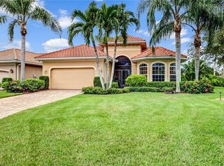 6985 Bent Grass Dr, Naples, FL 34113