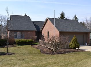 2401 Tall Oaks Dr, Elgin, IL 60123