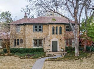 1112 S Canterbury Ct, Dallas, TX 75208