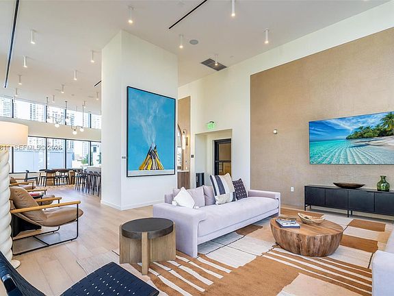5th image of 225 N Miami Ave #3307