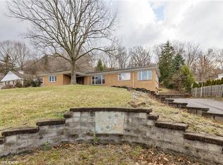 318 Rosslyn Rd, Carnegie, PA 15106