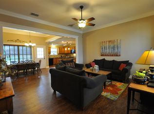 11187 Water Oak Dr, Flint, TX 75762
