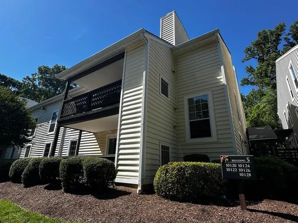 10120 Oakton Terrace Rd, Oakton, VA 22124
