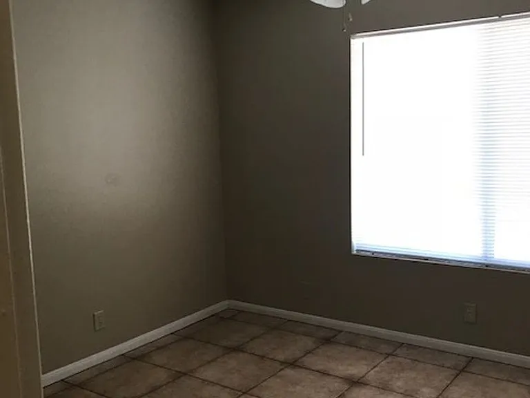 4800 Woodlake Ave — Photo 9
