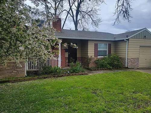 6324 Fruitridge Rd Photo 1