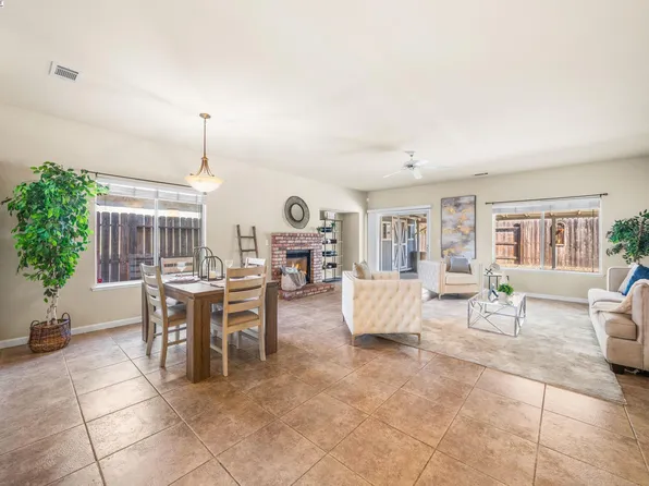1983 Cork Oak Ln, Manteca, CA 95336