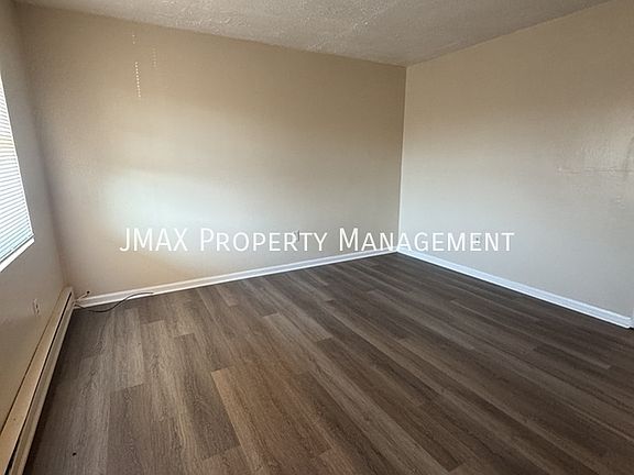 2nd image of 809 Westside Blvd NW APT C