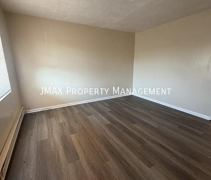 809 Westside Blvd NW #C — Photo 2