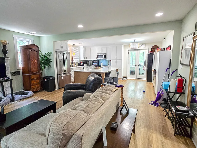 3014 Hope Valley Rd — Photo 4
