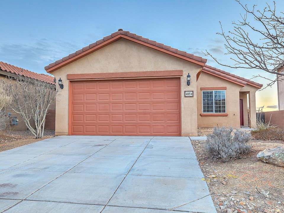 1st image of 405 Loma Linda Loop NE