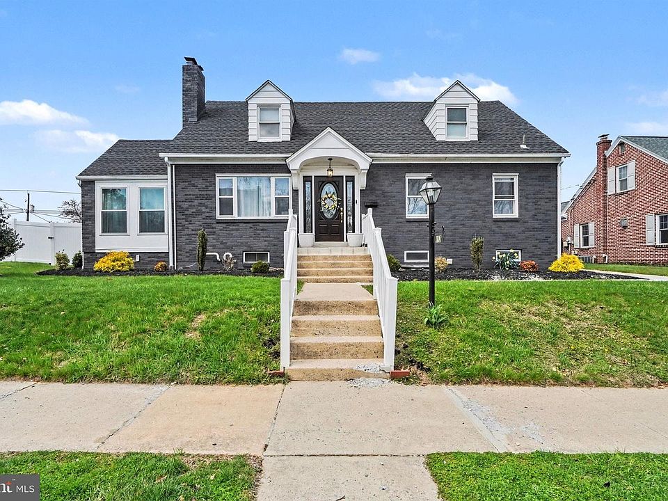 1st image of 117 W Areba Ave