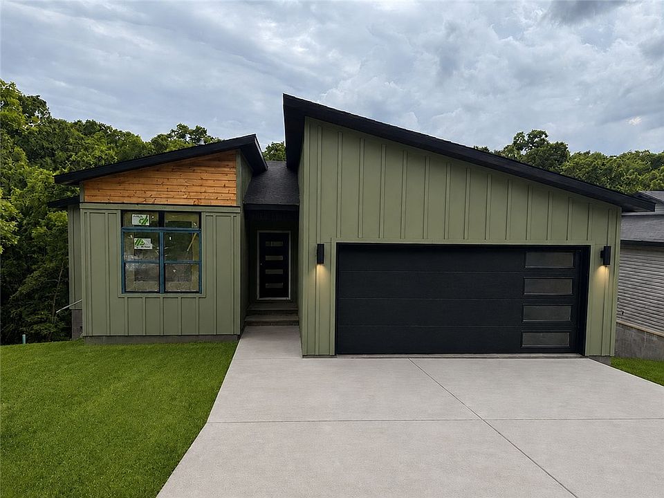 1st image of 5 Fields Cir