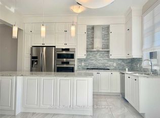 605 Marc Santi Blvd, Vaughan, ON L6A4Z8