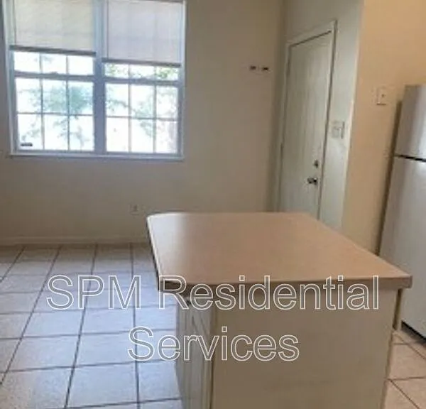 4210 Lake Ave #120 — Photo 3