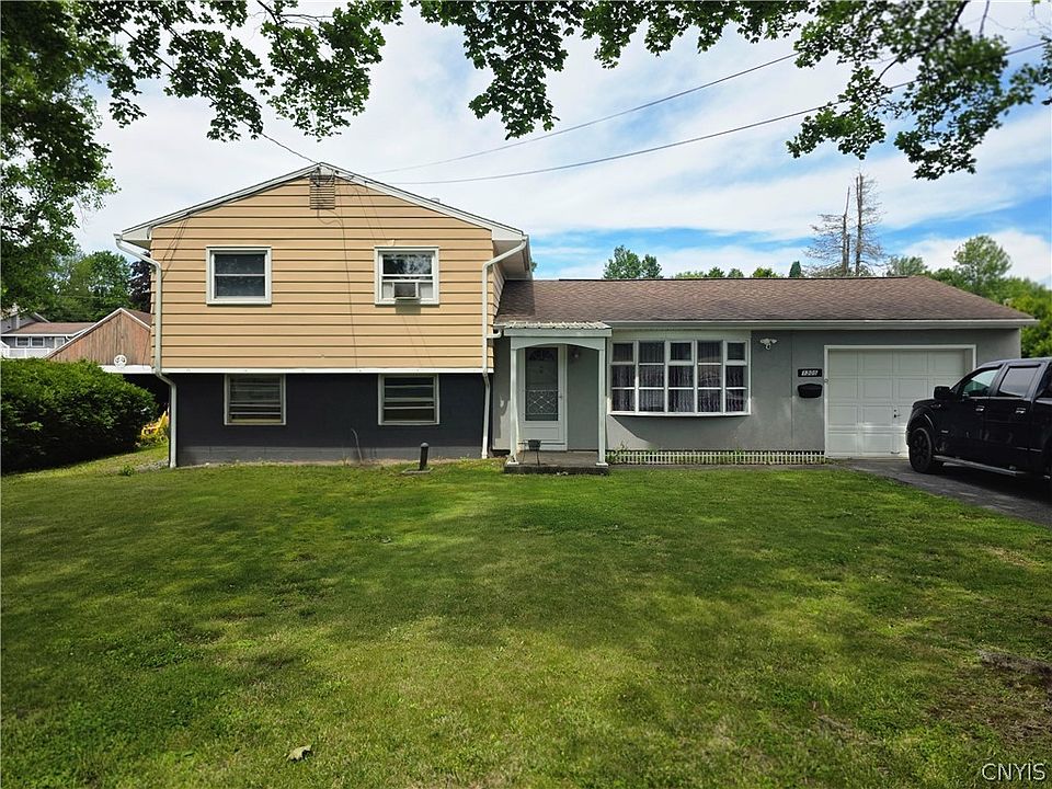 1st image of 1305 Fairwood Dr