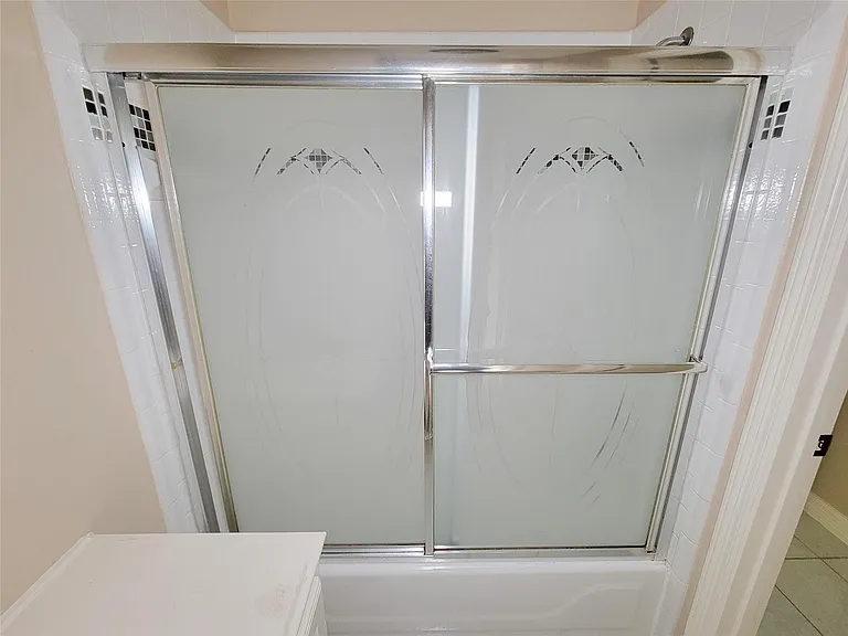 914 Ivory Ridge Ln — Photo 38