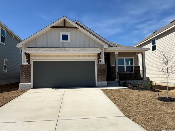 131 Peeps Ct., Adkins, TX 78101