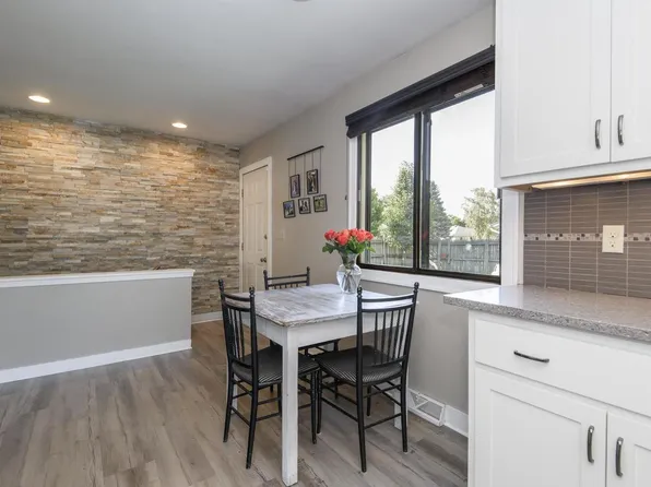 102 Armstrong COURT, Mukwonago, WI 53149