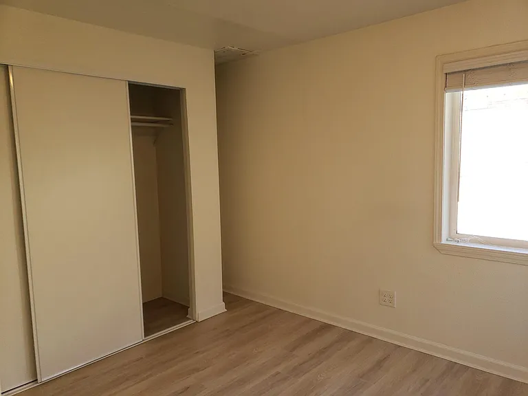 310 Perry Ave N — Photo 22