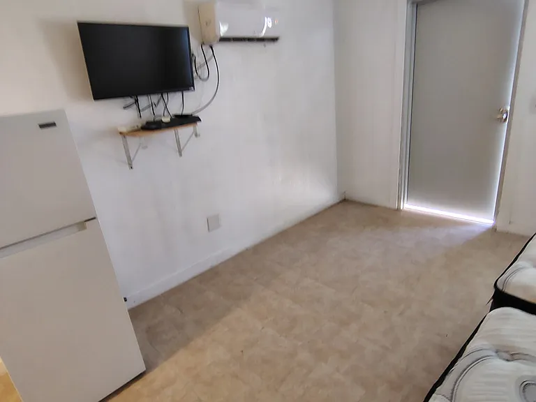 1804 Scurry St — Photo 1