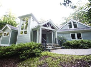 76 York Rd, Irvington, VA 22480