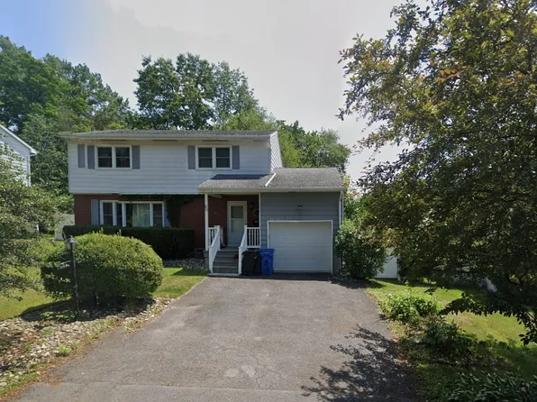 60 Wood Ter, Albany, NY 12208