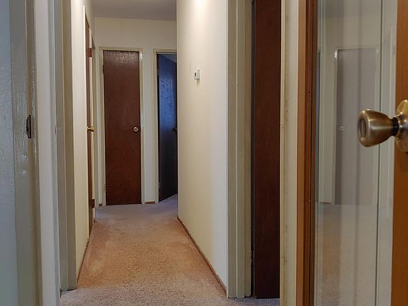 5th image of 14 Eastwood Ave