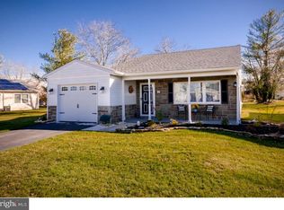 34 Marlborough Dr, Southampton, NJ 08088