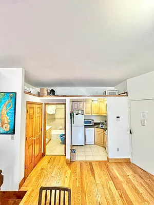 Rented by Oxford Property Group | media 11
