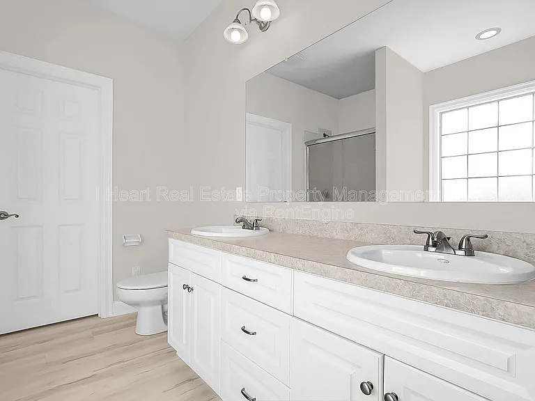 9580 Mission Dr — Photo 20
