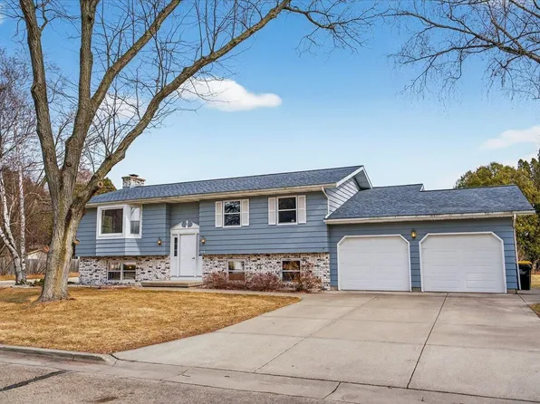 2108 Spring St, Cross Plains, WI 53528
