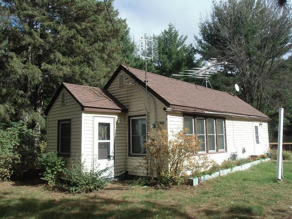 1st image of 640 N Pine St