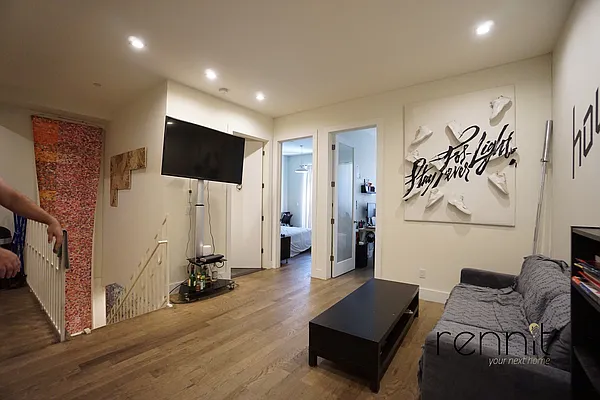 Rented by Rennit Inc. | media 18