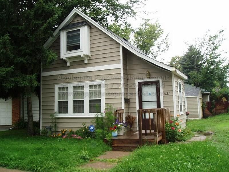 1st image of 1121 Earl St
