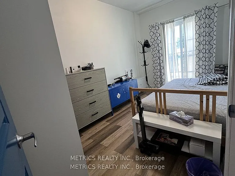 459 Kerr St #201 — Photo 15