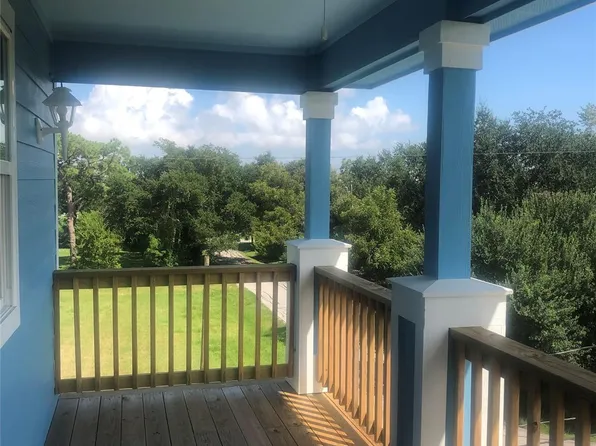 1101 4th St, Seabrook, TX 77586