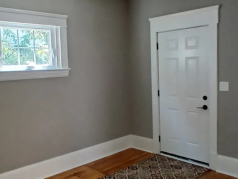 4210 Robert Ave #DOWNSTAIRS — Photo 2