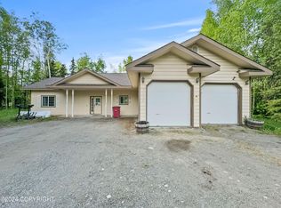 3014 N Meadow Lakes Loop, Wasilla, AK 99654