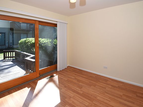 4th image of 213 W Coventry Pl #213
