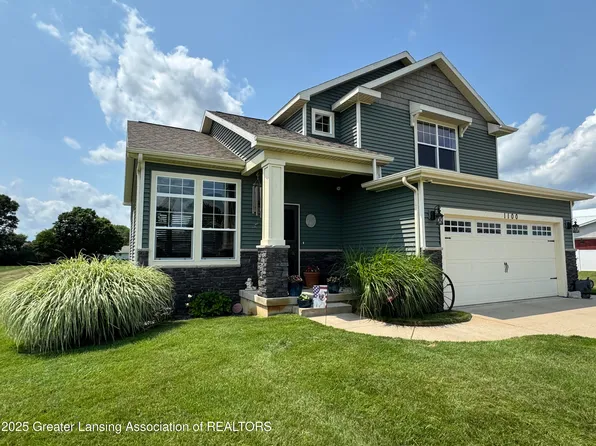 1100 Huber Ponds Dr, Charlotte, MI 48813