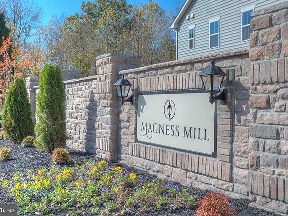 4th image of 706 Shady Creek Ct