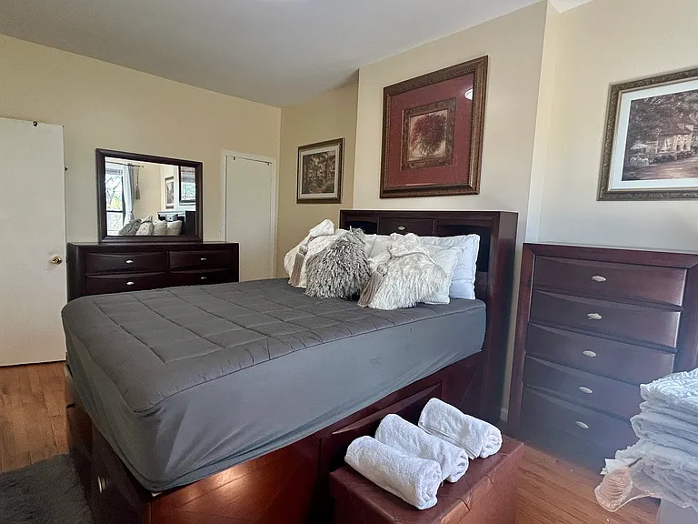 844 Hancock St #2 — Photo 10